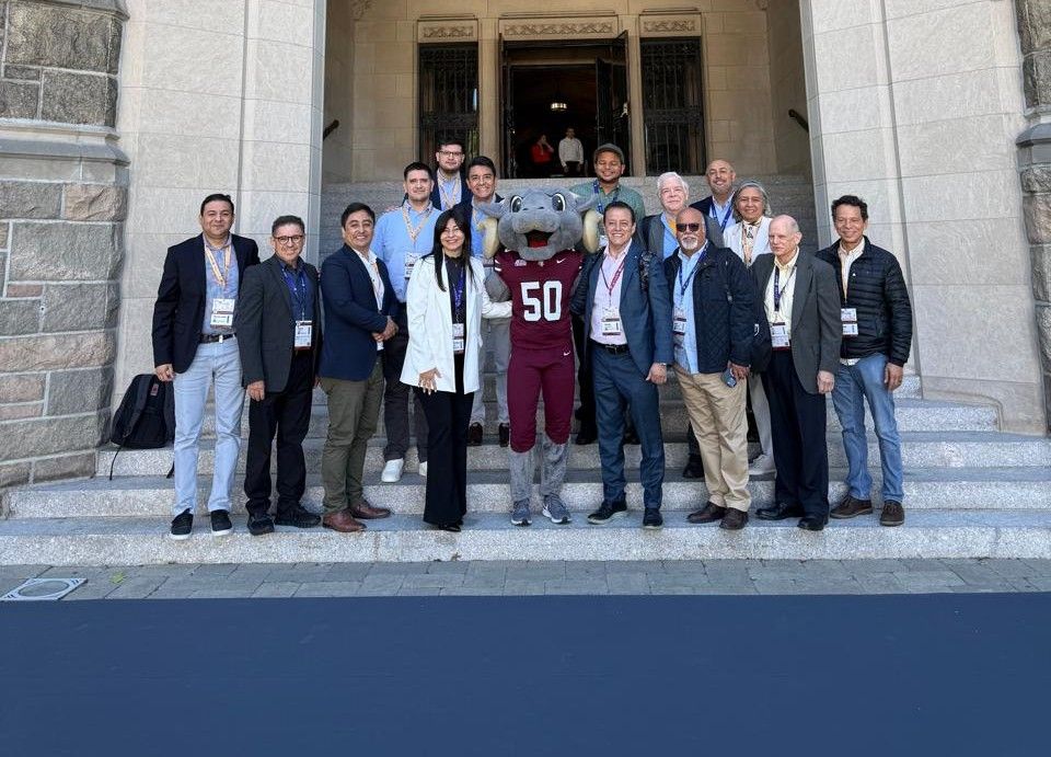IEESL participa en conferencia internacional sobre Inteligencia Artificial y educación superior organizada por universidades jesuitas de América