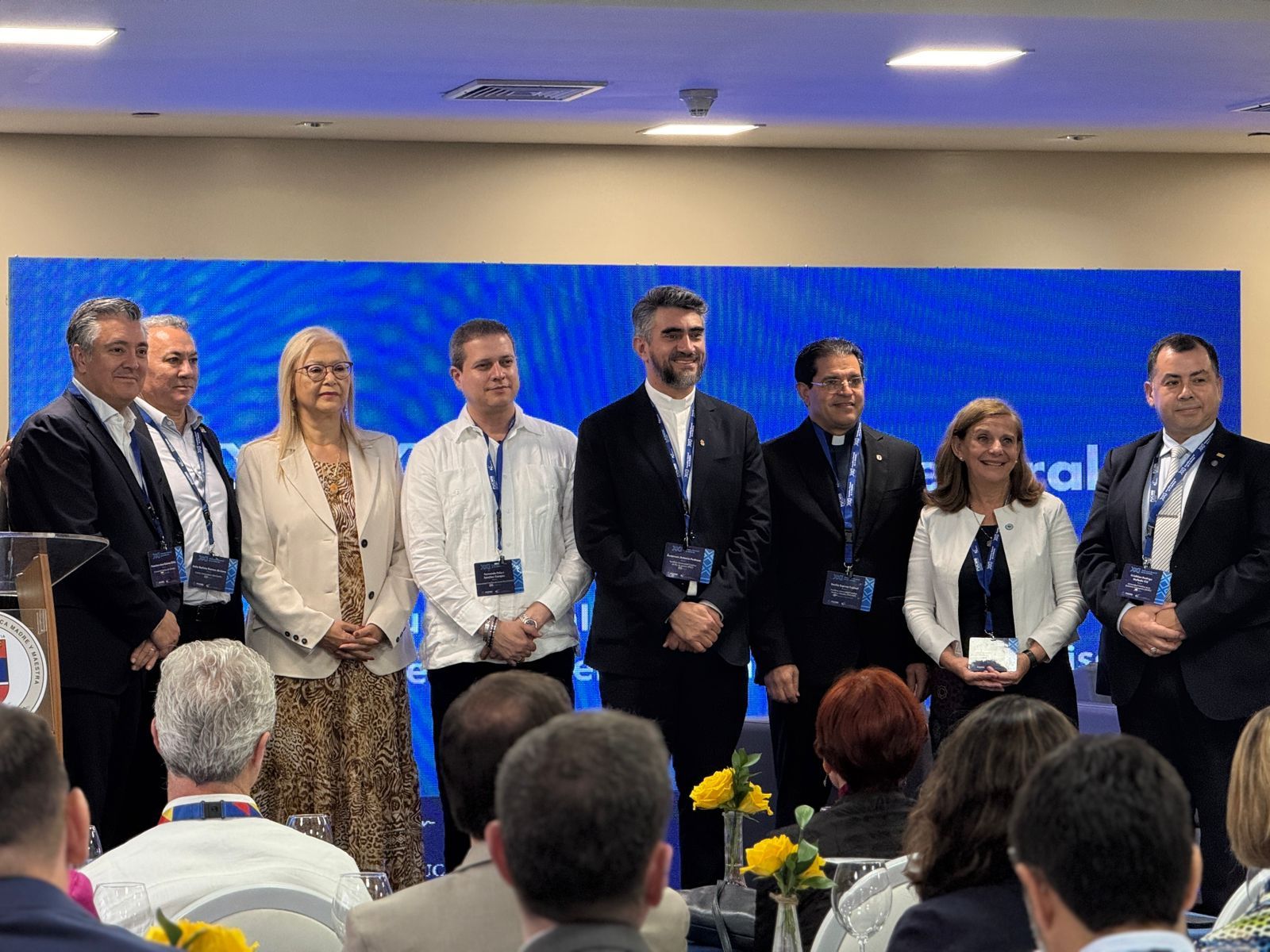 Rector del IEESL participa en Asamblea General de Oducal en Santo Domingo