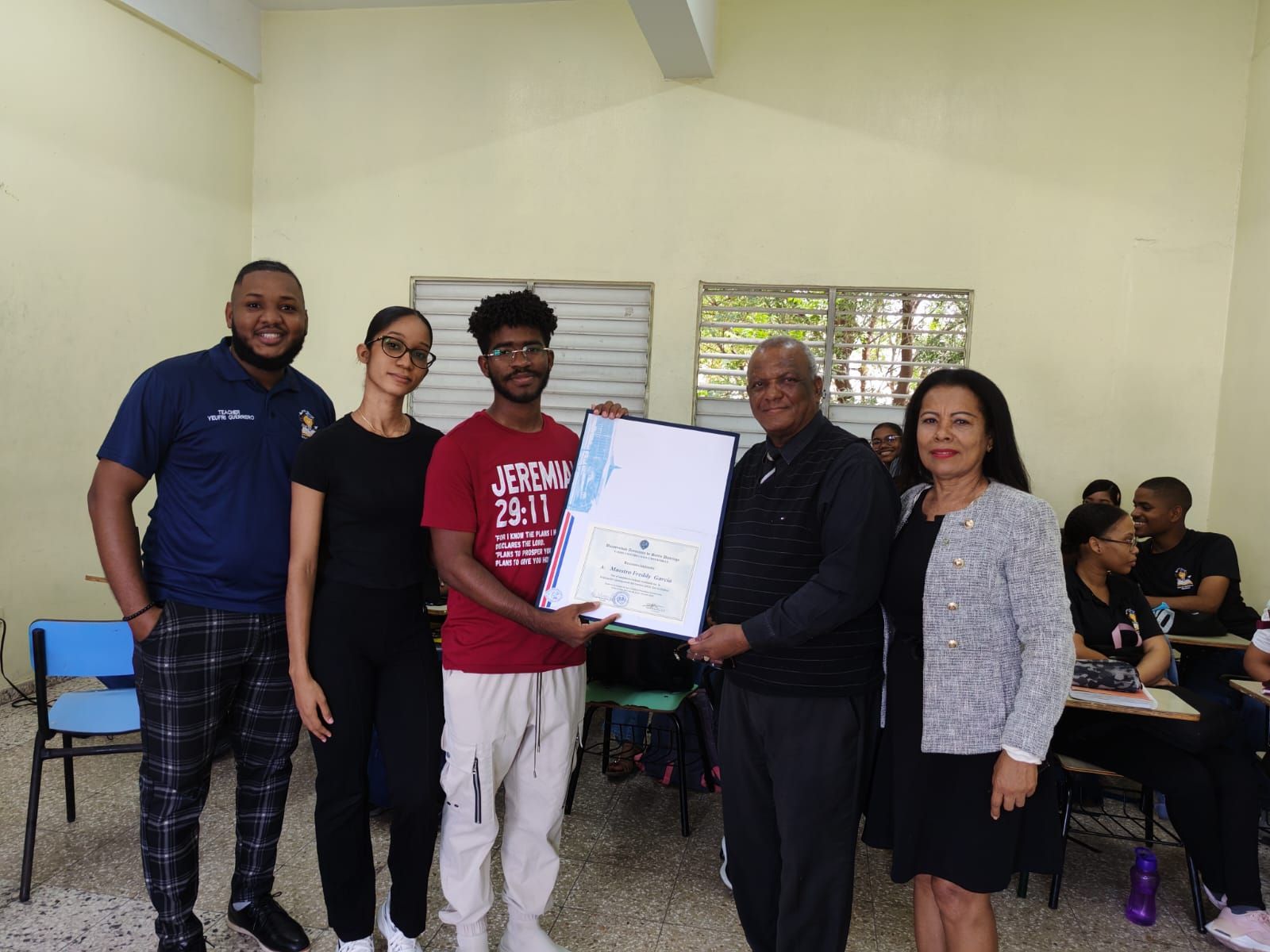 Coordinador de la Cátedra de Humanidades del IEESL es reconocido por el Centro UASD San Cristóbal